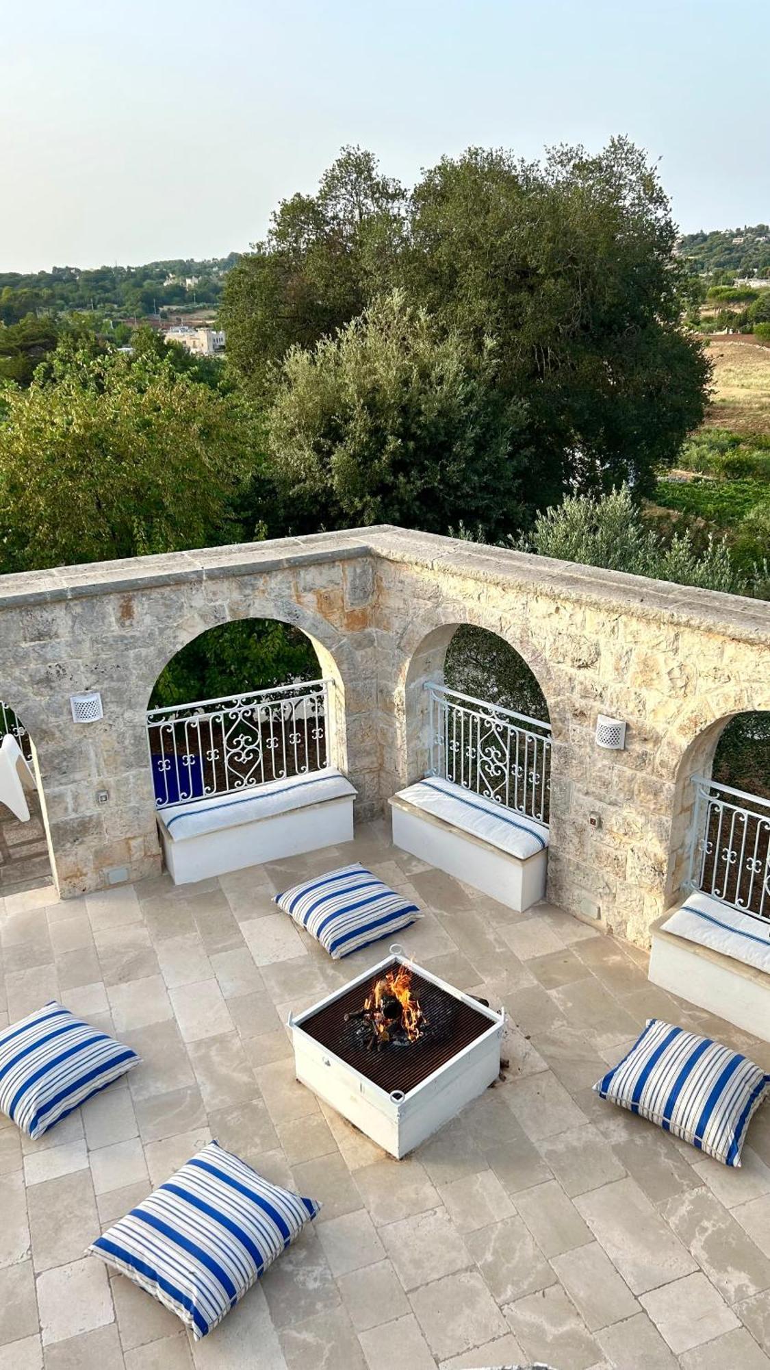 Il Trullo Di Simona Acomodação com café da manhã Locorotondo Exterior foto