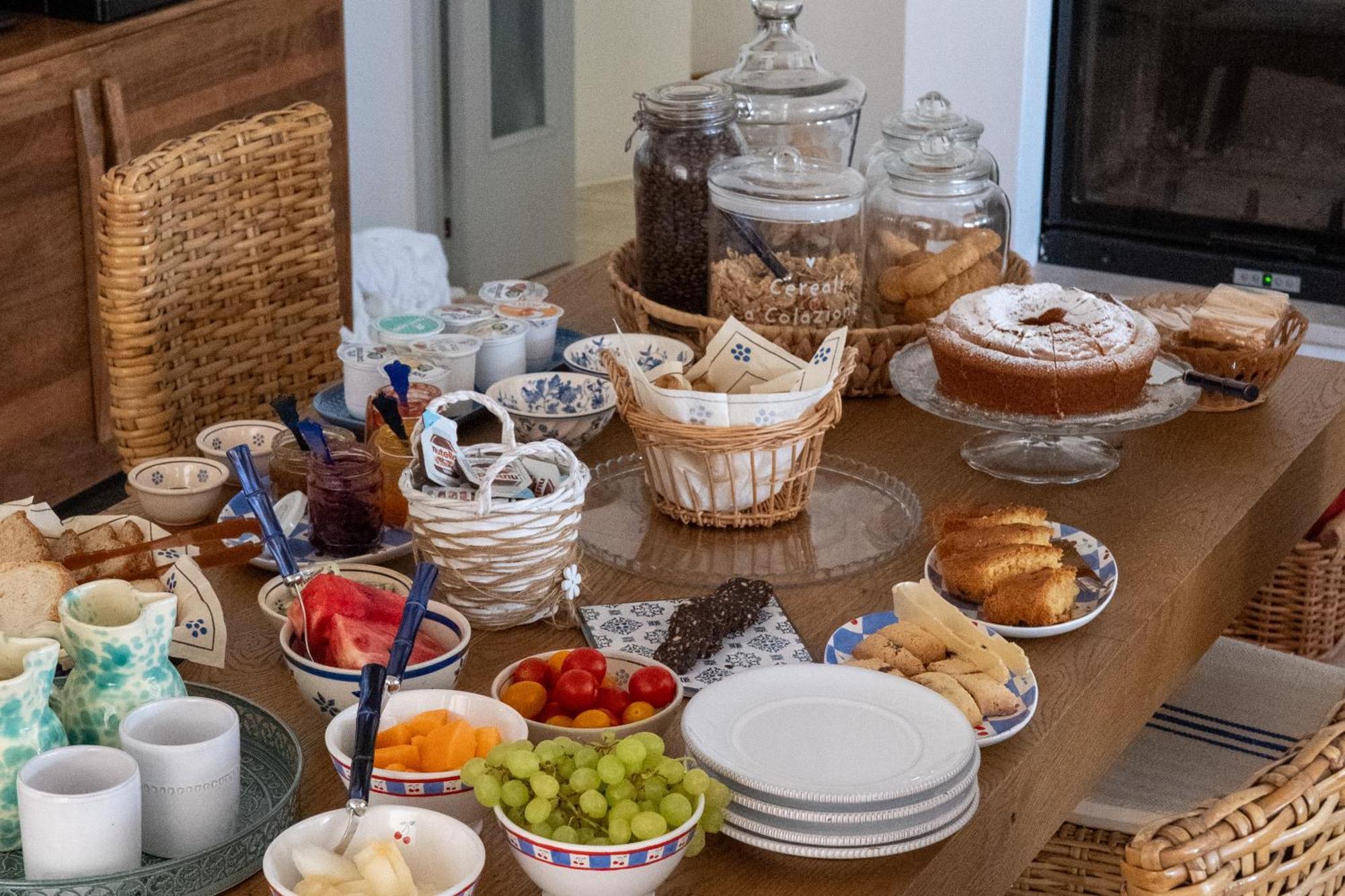 Il Trullo Di Simona Acomodação com café da manhã Locorotondo Exterior foto